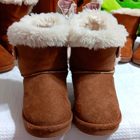 WEE STEP Sherpa faux suede Ankle Boots, sz. 9 youth girls - Picture 1 of 11
